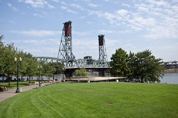 Love in the City of Roses: Private Romantic Tour in Portland - Photo 1 of 6